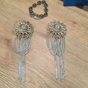 Vintage costume jewelry clipon earrings & bracelet